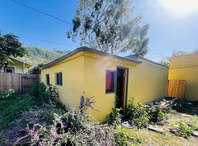 Detail Gallery Image 22 of 29 For 121 E Warner St, Ventura,  CA 93001 - 2 Beds | 1 Baths