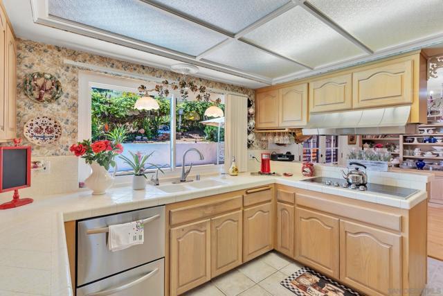 Image 16 of 40 For 11138 Pinehurst Drive