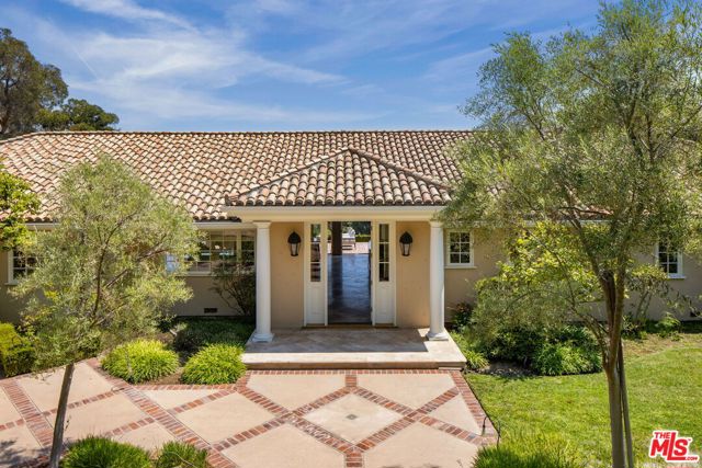 Drew Fenton | 10820 Ambazac Way Los Angeles CA | MLS: 7585443