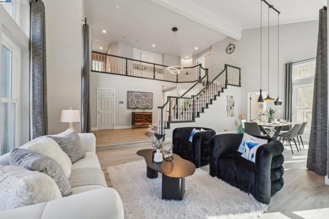8244 Brittany Dr, Dublin CA: https://media.crmls.org/mediaz/f996e1c3-5189-4c56-a09b-06186afa52e4.jpg