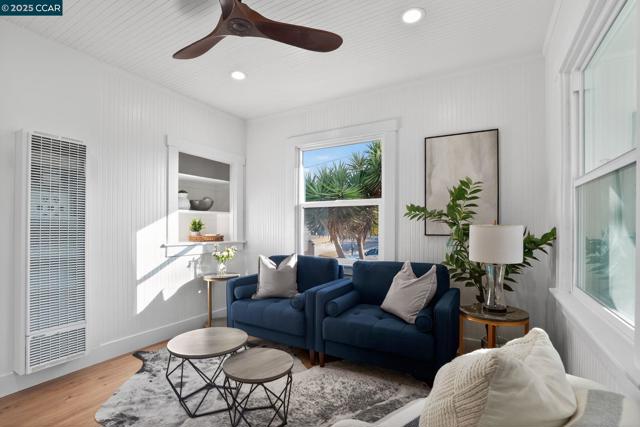 335 Chesley Avenue, Richmond CA: https://media.crmls.org/mediaz/f996f77d-a798-4ccd-b6dd-1fedc99d6dcb.jpg