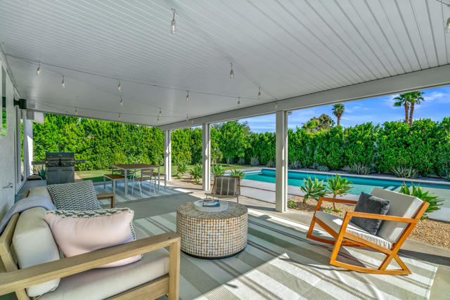 2034 Marni Court, Palm Springs CA: https://media.crmls.org/mediaz/f998194a-e2ad-486b-99c7-9a0a5fbba33b.jpg