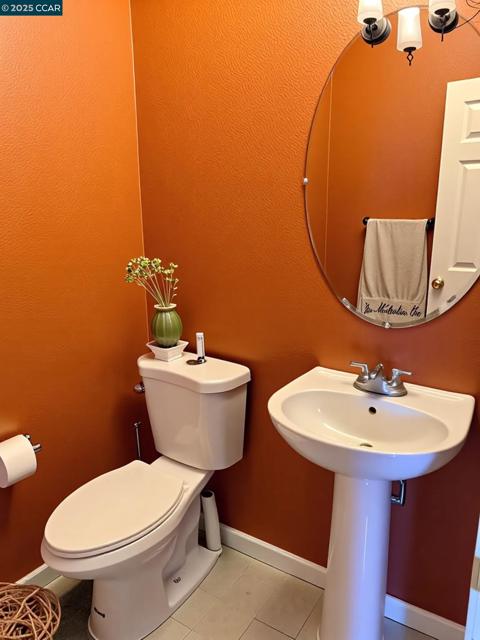 769 Crocket Ct, Brentwood CA: https://media.crmls.org/mediaz/f9986bb6-5b53-4eb5-85c6-ad3768ee2c3e.jpg