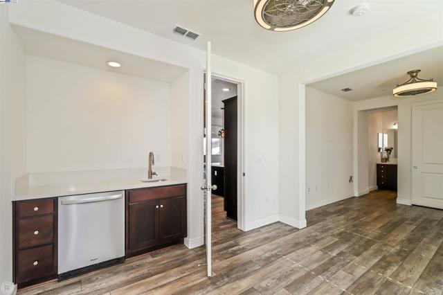 Image 23 of 60 For 17723 Griswold Ct