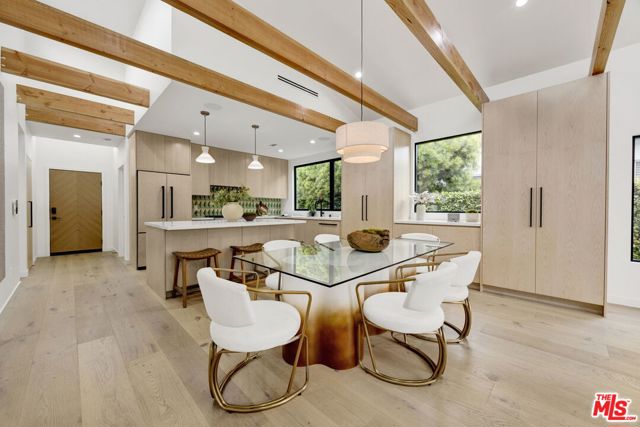 12469 Greene Avenue, Los Angeles CA: https://media.crmls.org/mediaz/f99a33e9-3891-4ca2-b4e1-3247b39b96a8.jpg