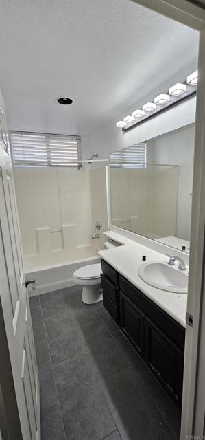 Image 6 of 41 For 1889 Knights Ferry Drive