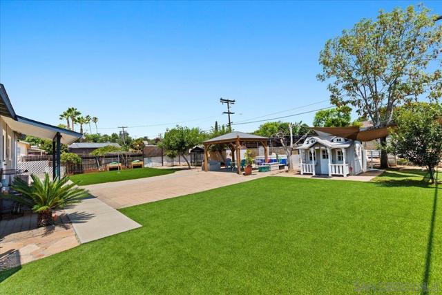 1658 Greenfield Dr, El Cajon CA: https://media.crmls.org/mediaz/f99ad2ab-24ba-4c46-a4ad-e95d004d6782.jpg