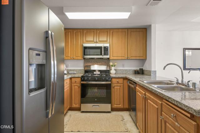 Detail Gallery Image 12 of 39 For 200 N 5th St #311,  Alhambra,  CA 91801 - 2 Beds | 2 Baths