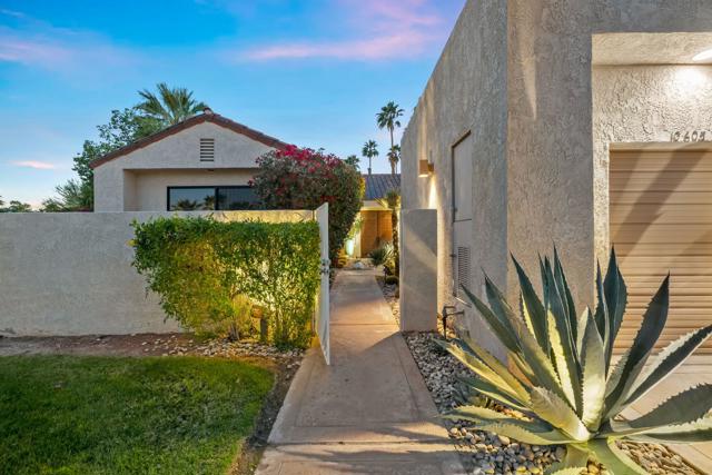 10605 Wimbledon Drive, Rancho Mirage CA: https://media.crmls.org/mediaz/f99cf371-6d79-47db-b6d4-ba42bd6cef7d.jpg