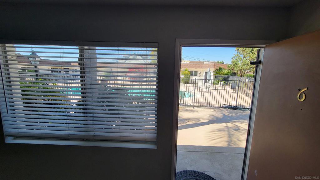 806 4th - photo 9