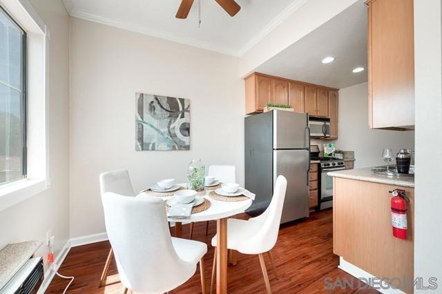 4153 Idaho St, San Diego CA: https://media.crmls.org/mediaz/f99d5680-daed-4806-ad89-09ef6090756f.jpg
