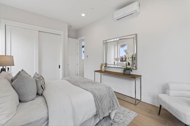 10468 S Stelling Road, Cupertino CA: https://media.crmls.org/mediaz/f99df059-7889-40af-91d7-76f7e69dd284.jpg