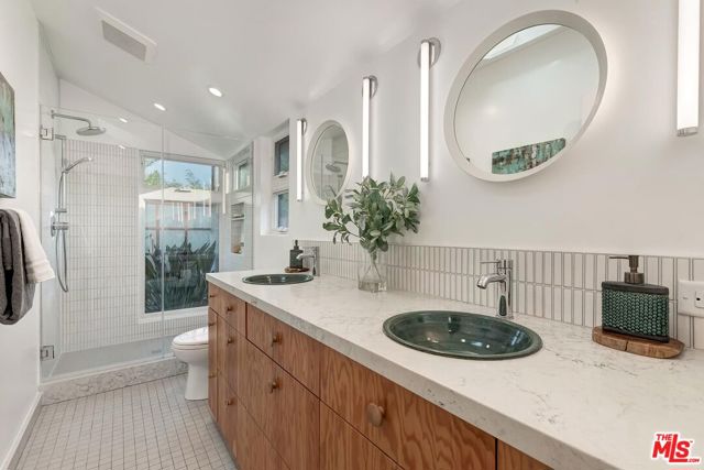 3 Bed Home for Sale in Santa Monica, California