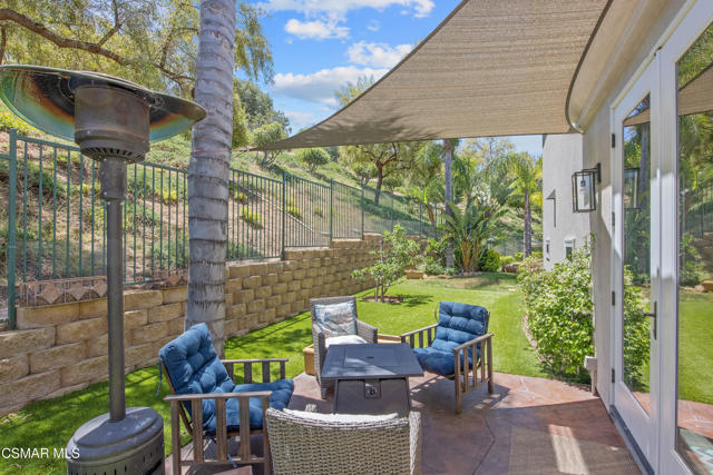 3269 Morning Ridge Avenue, Thousand Oaks CA: https://media.crmls.org/mediaz/f99e9820-d12d-438e-bc08-d63ce781fe80.jpg