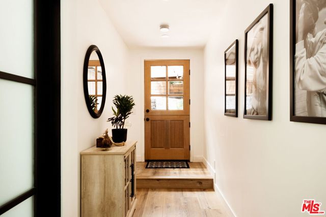 8329 Kirkwood Drive, Los Angeles CA: https://media.crmls.org/mediaz/f99ebe77-38df-4e67-8160-d669cc5a0845.jpg