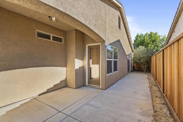3009 La Vina Circle, Los Banos CA: https://media.crmls.org/mediaz/f99f3fd5-d432-47cb-a0fd-d79e96c19d5e.jpg