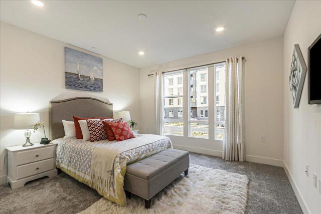 Image 14 of 43 For 45188 Ambition Street 201