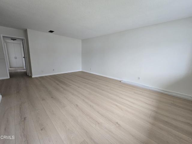 Detail Gallery Image 3 of 19 For 396 Baker Ave, Ventura,  CA 93004 - 3 Beds | 2 Baths