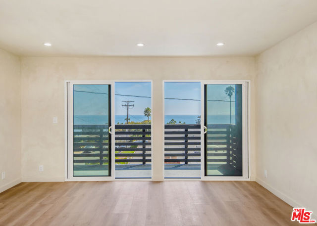 1105 N Coast Highway, Laguna Beach CA: https://media.crmls.org/mediaz/f9a021fb-d71c-4412-a870-f43295073521.jpg