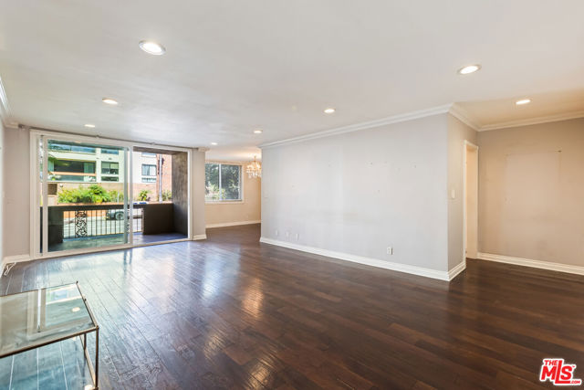 Drew Fenton | 11970 Montana Avenue Los Angeles CA | MLS: 7465489 Drew Fenton | 11970 Montana Avenue Los Angeles CA | MLS: 7465489
