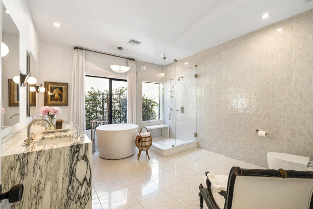 75465 Montecito Drive, Indian Wells CA: https://media.crmls.org/mediaz/f9a3cc0f-6a8c-4d40-9e79-2d6f38e4f47c.jpg