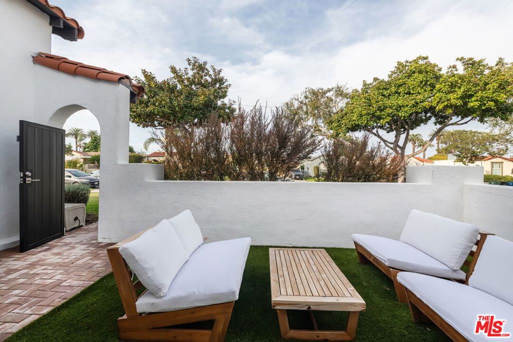 F9A3E491 Fa38 41Db 9D5B 3B891Fc95Ee8 2422 W 77Th Street, Inglewood, Ca 90305 &Lt;Span Style='BackgroundColor:transparent;Padding:0Px;'&Gt; &Lt;Small&Gt; &Lt;I&Gt; &Lt;/I&Gt; &Lt;/Small&Gt;&Lt;/Span&Gt;