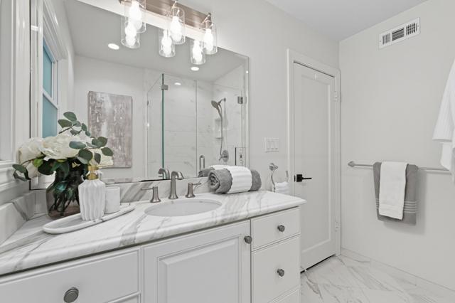 1463 Greenwood Avenue, San Carlos CA: https://media.crmls.org/mediaz/f9a3e558-2e0f-411c-9c1b-1df8023c4851.jpg