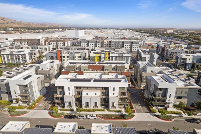 45139 Challenge, Fremont CA: https://media.crmls.org/mediaz/f9a5988d-5c34-4698-8e47-6d233a2f0601.jpg