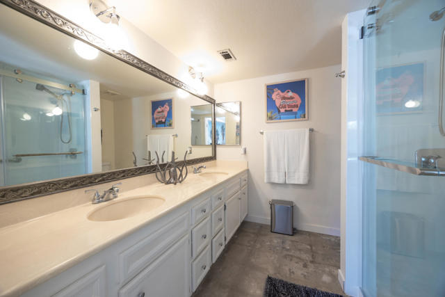 1181 Sunflower Lane, Palm Springs CA: https://media.crmls.org/mediaz/f9a5b944-5cdb-47a5-8a2e-1c33a977e34f.jpg
