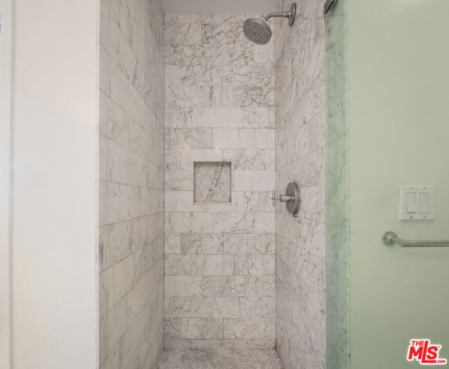 927 N Kings Road, West Hollywood CA: https://media.crmls.org/mediaz/f9a65318-8c1f-4e4e-b11c-72fe527bf7b2.jpg