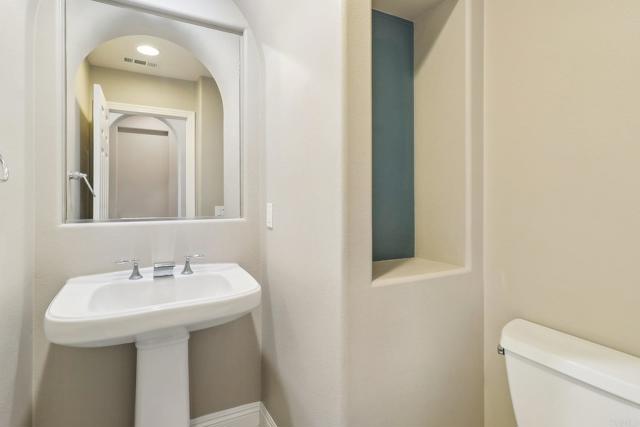 31332 Bluebeech Court, Temecula CA: https://media.crmls.org/mediaz/f9a7e5a1-9280-4cbf-b191-c74b01f89cff.jpg