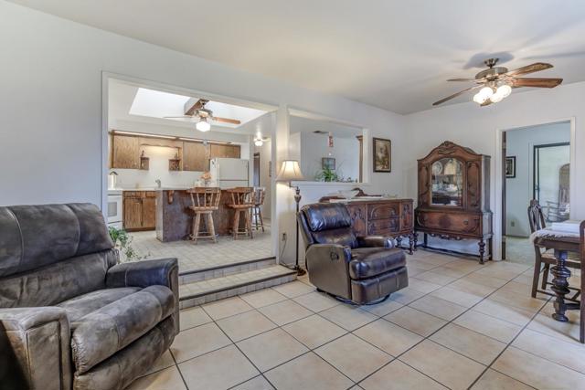 2854 Illinois Avenue, Corning CA: https://media.crmls.org/mediaz/f9a87271-032f-45b0-b2d2-9eb9e0e020a8.jpg