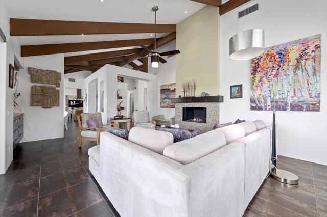 10 Clancy Lane S, Rancho Mirage, CA 92270