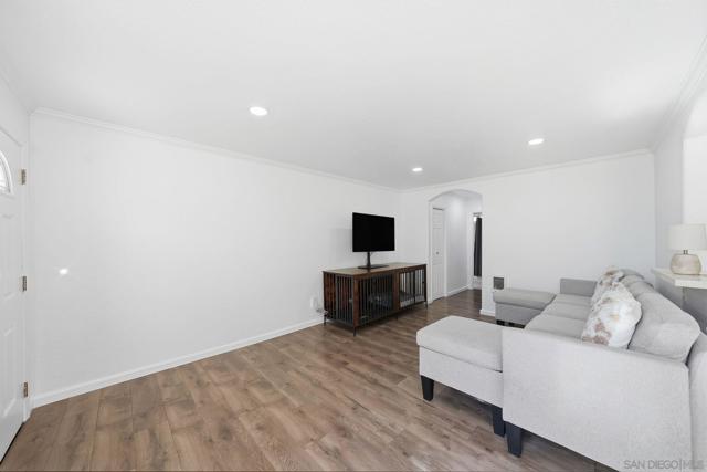 1687 Pentecost Way, San Diego CA: https://media.crmls.org/mediaz/f9a87bb4-55c0-49bf-b77c-d0eb97f65b65.jpg