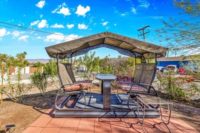 39061 Bel Air Drive, Cathedral City CA: https://media.crmls.org/mediaz/f9a9f6a8-6bd4-435a-8943-28b51a1985da.jpg