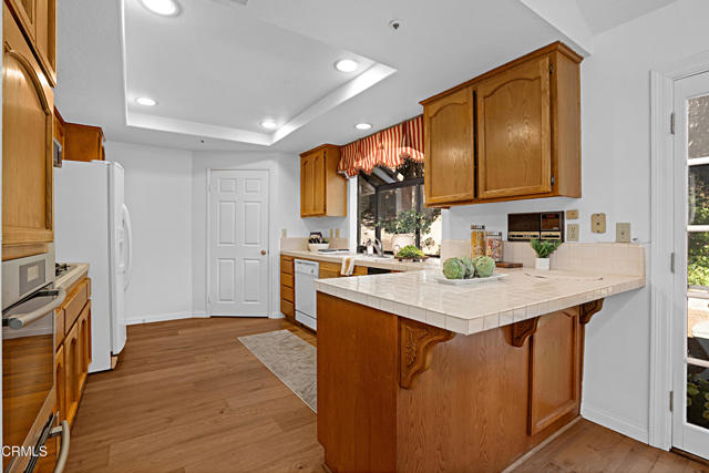 Detail Gallery Image 12 of 26 For 24571 Indian Hill Ln, West Hills,  CA 91307 - 3 Beds | 2 Baths