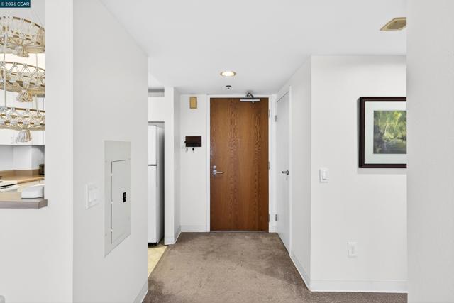 988 Franklin St, Oakland CA: https://media.crmls.org/mediaz/f9abe9a6-235c-4479-85c7-22e7816bd28b.jpg