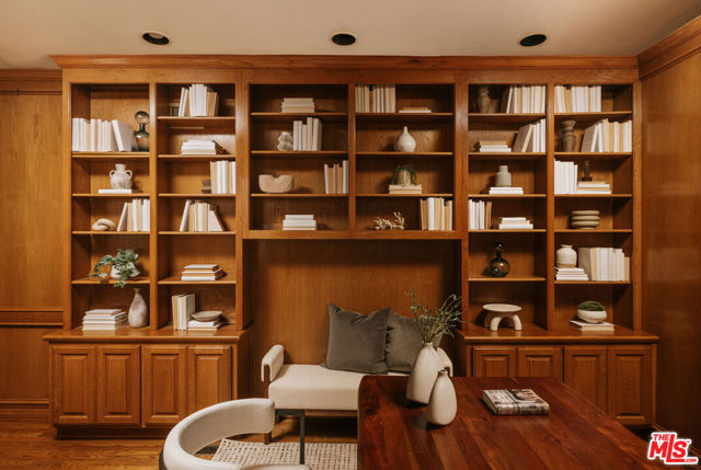 6 Bed Home for Sale in Santa Monica, California