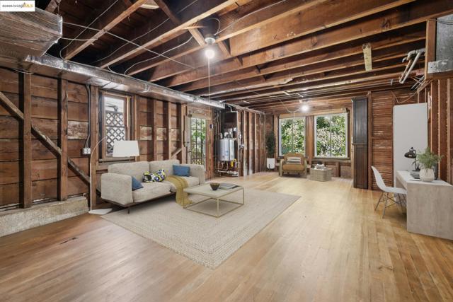 84 Portsmouth Rd, Piedmont CA: https://media.crmls.org/mediaz/f9ae4fc3-2417-468a-8ae6-6b42ae3a6c74.jpg