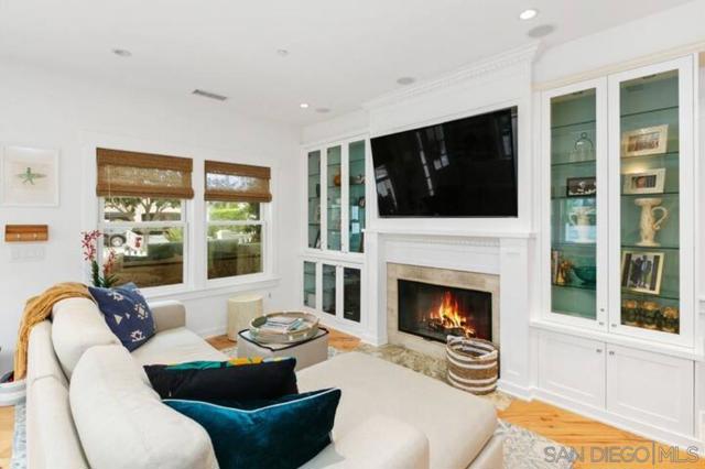 840 C Ave, Coronado CA: https://media.crmls.org/mediaz/f9ae95c6-bc83-47ac-aa19-b64af6f7fc79.jpg