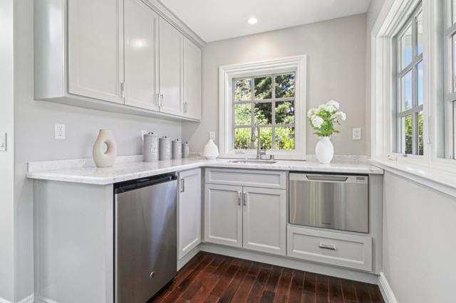 667 Jay Street, Los Altos CA: https://media.crmls.org/mediaz/f9af0a08-1d57-4293-95c8-35210fd01a28.jpg