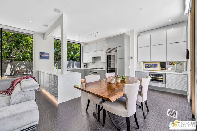 130 W Racquet Club Road, Palm Springs CA: https://media.crmls.org/mediaz/f9af569f-24ca-4f67-bcfc-e44a0a38bfb0.jpg