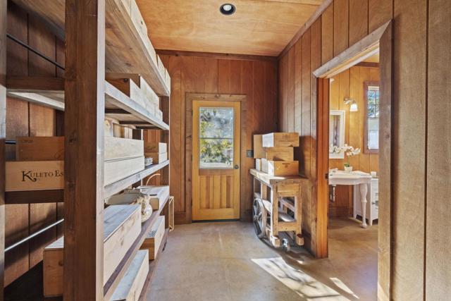 2551 Grant Street, Calistoga CA: https://media.crmls.org/mediaz/f9af6b27-b151-4f8b-b0a3-26fb8411d93d.jpg