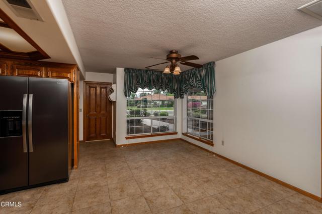 Detail Gallery Image 16 of 35 For 7608 Darrin Ave, Bakersfield,  CA 93308 - 3 Beds | 2 Baths