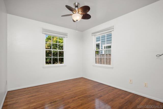 241 243 F Avenue, Coronado CA: https://media.crmls.org/mediaz/f9b1e31f-9943-4077-8fef-d1190f9a3681.jpg