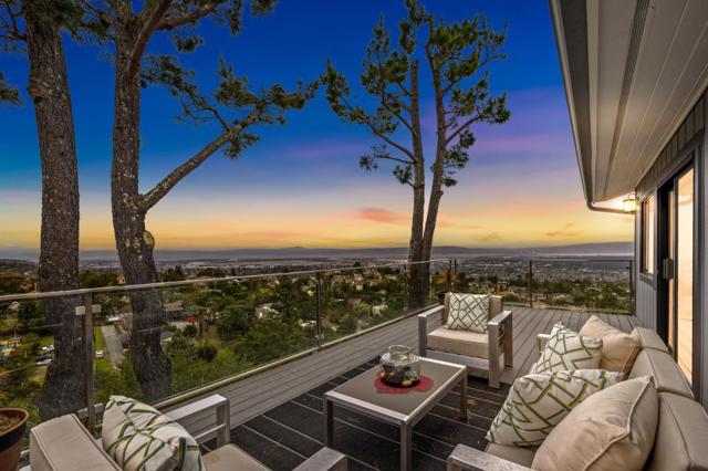 560 California Way, Woodside CA: https://media.crmls.org/mediaz/f9b238e1-3061-4c80-8277-0c3967736c5d.jpg