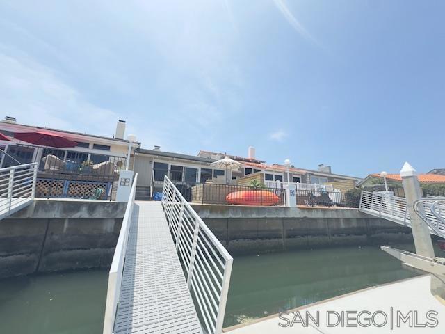 75 Catspaw, Coronado CA: https://media.crmls.org/mediaz/f9b2abd0-4755-49b7-9881-dd6b8eae05f1.jpg