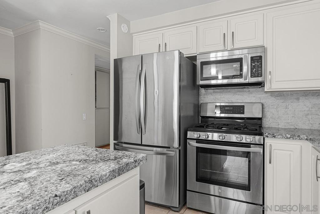 3631 Caminito Carmel Landing - photo 5