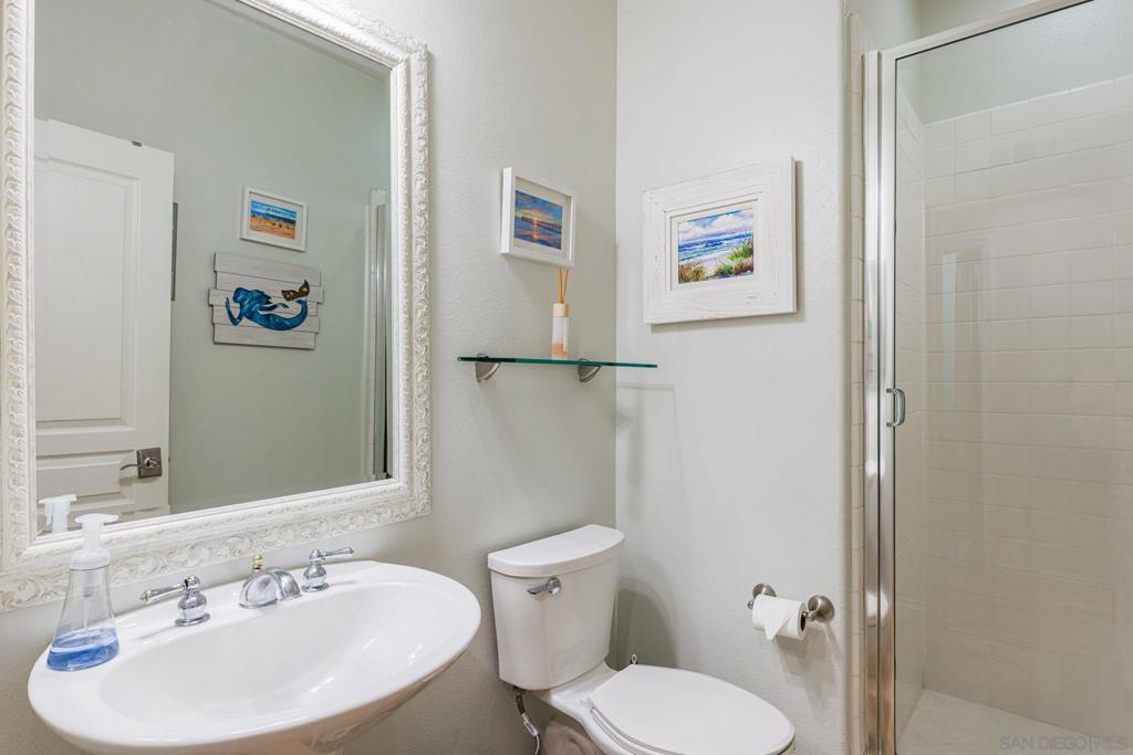 MLS #250033578SD img 16