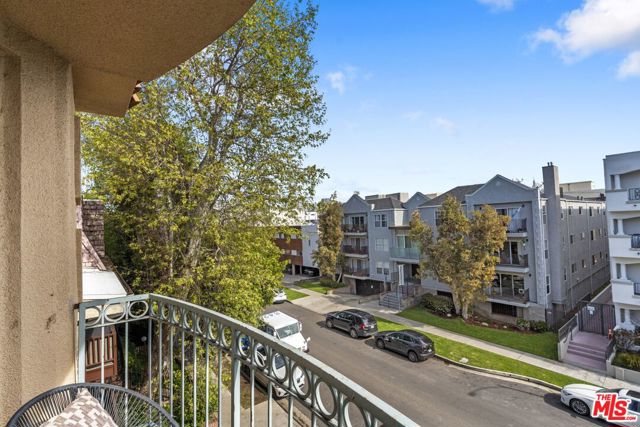 1871 Greenfield Avenue, Los Angeles CA: https://media.crmls.org/mediaz/f9b3e280-f687-4320-bc0b-f91902a2e2fe.jpg
